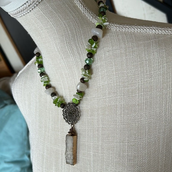 Raw Druzy Quartz Bar Necklace – Earthy Boho Style - Picture 12 of 14